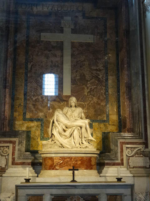 Michelangelo Pieta Statuie