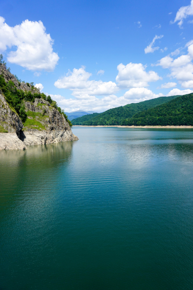 Vidraru Lac Munti