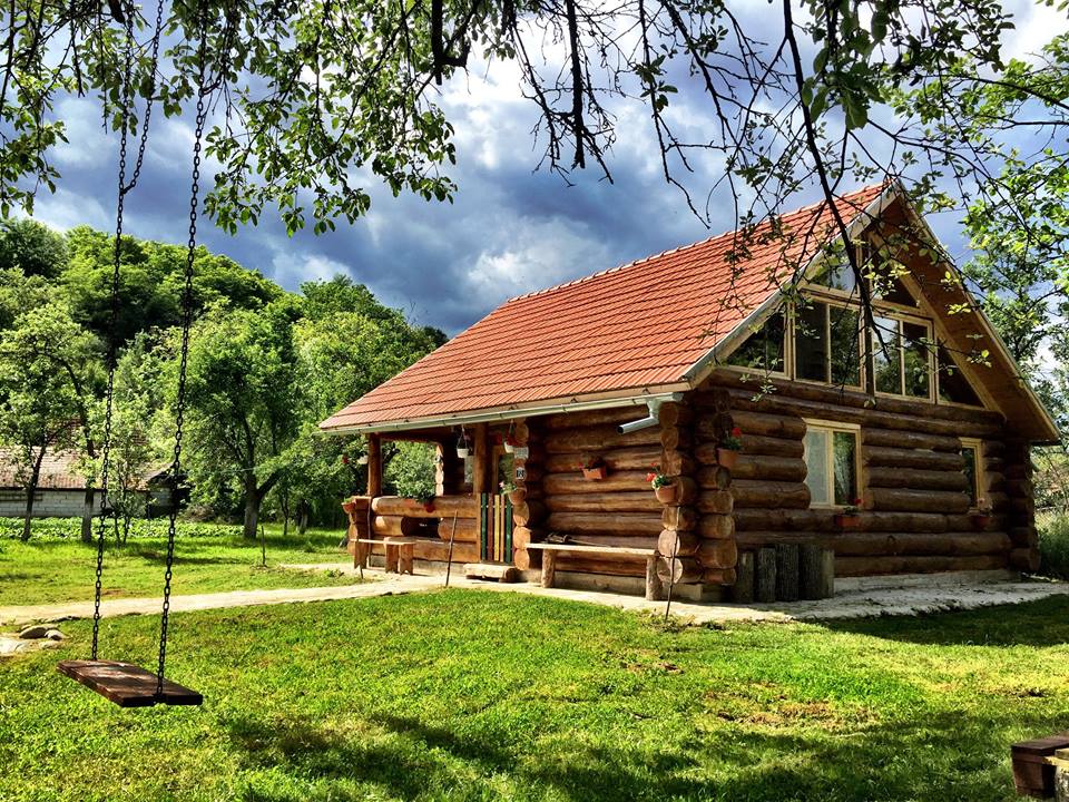 Transylvania Log Cabin Vacanta