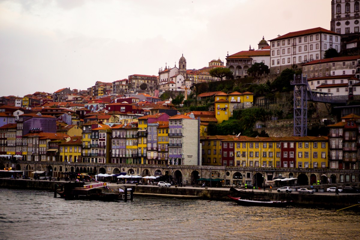 Ribeira Porto Poze