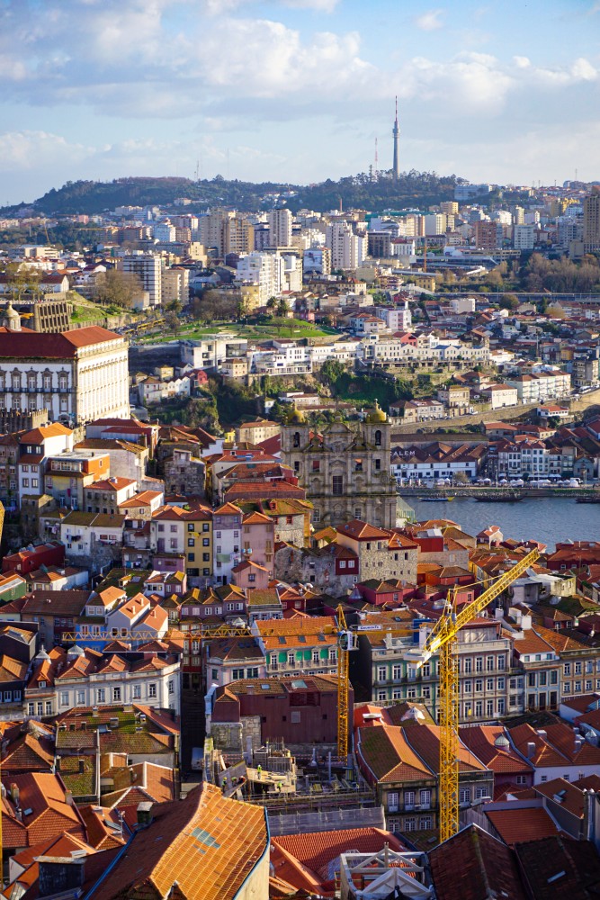 Turnul Biserica Clericilor