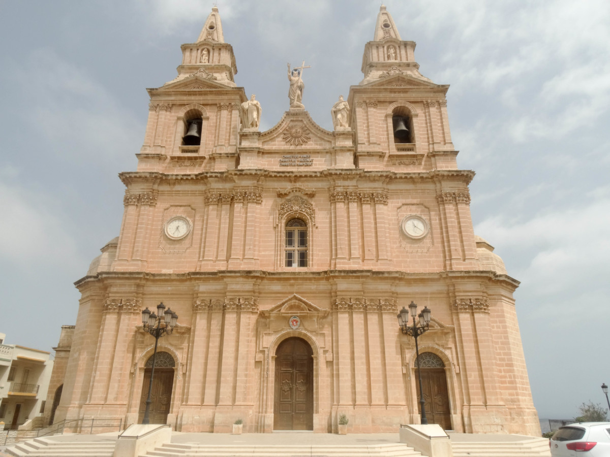 Mellieha Catedrala Malta