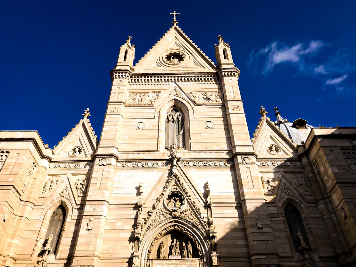 Duomo Di Napoli Biserica